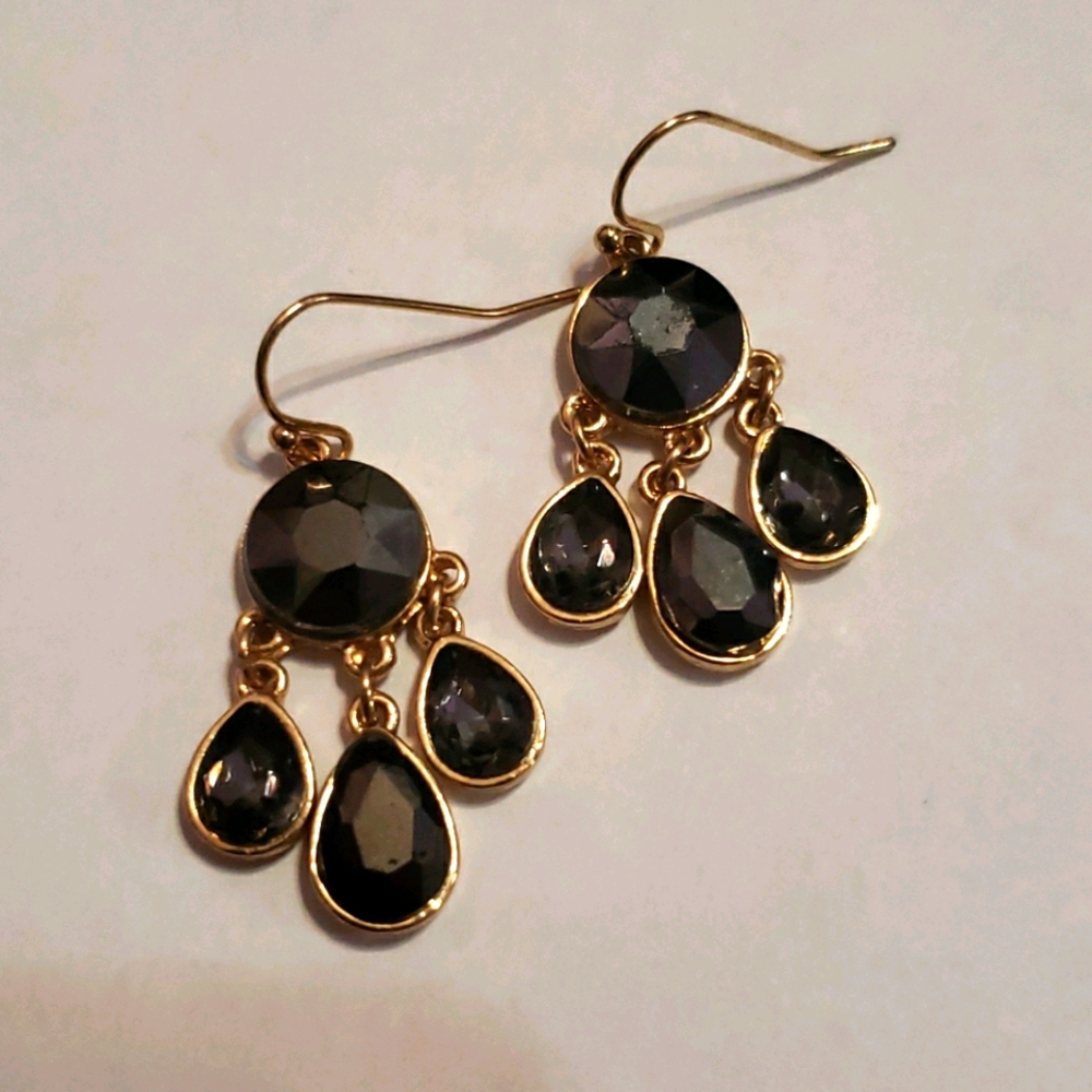 🔴 🆓️ FREE* Dangly Rhinestone Tiered Earrings 🔴